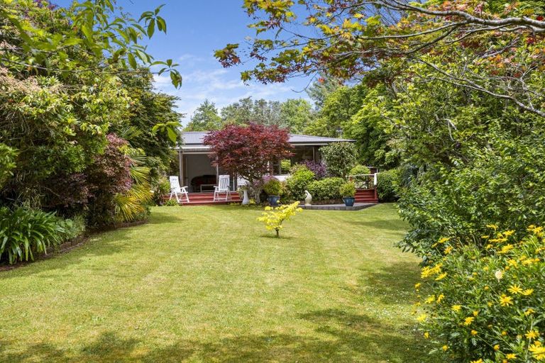 Photo of property in 14 Tainui Terrace, Inglewood, 4330