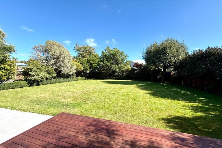 Photo of property in 177 Weston Road, St Albans, Christchurch, 8052