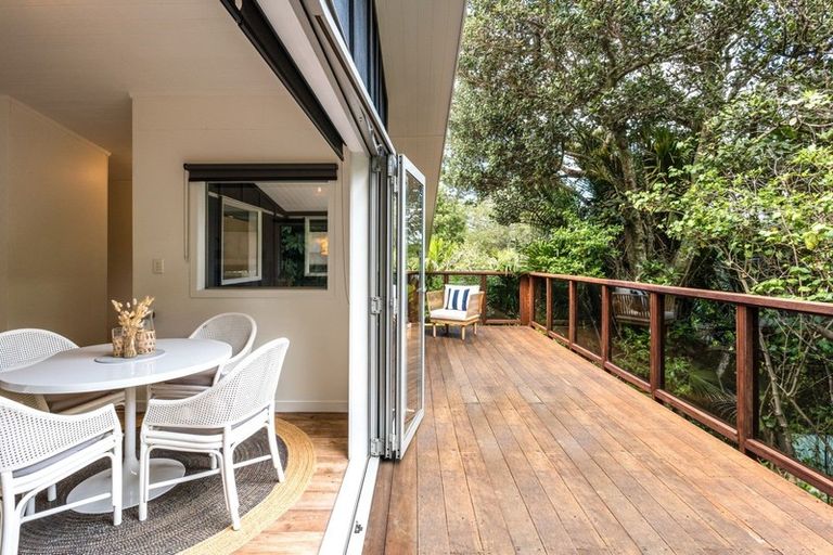 Photo of property in 17 Glen Brook Road, Omiha, Waiheke Island, 1081