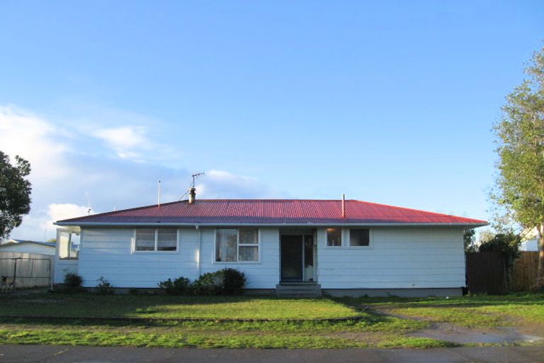 Photo of property in 43 Columbus Crescent, Flaxmere, Hastings, 4120