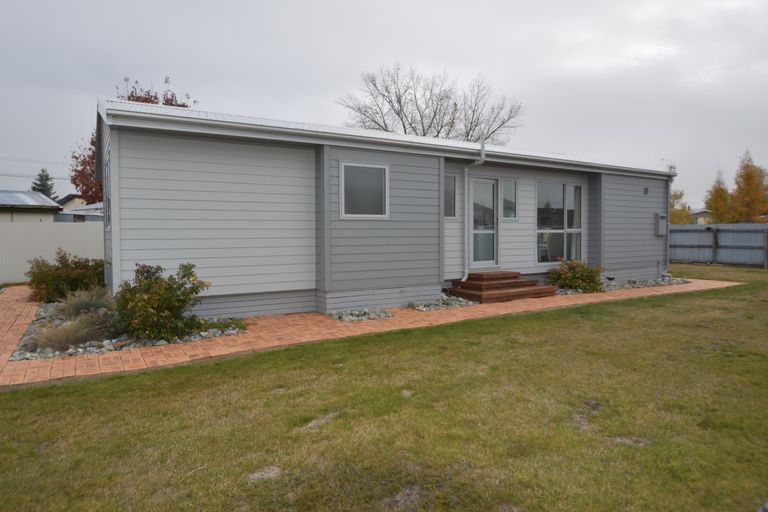 Photo of property in 84 Tekapo Drive, Twizel, 7901