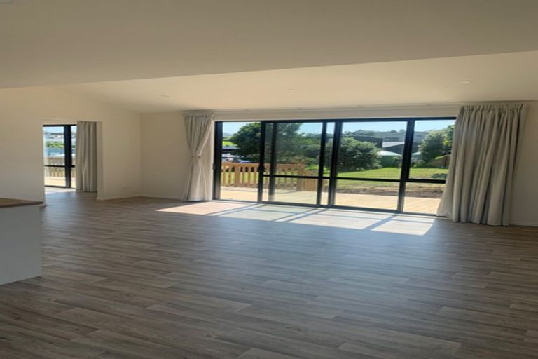 Photo of property in 48 Marram Place, Mangawhai Heads, Mangawhai, 0505