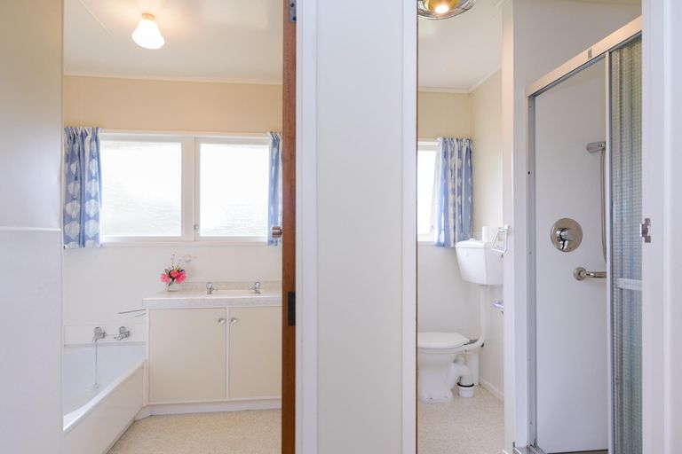 Photo of property in 2 Caccia Birch Lane, Hokowhitu, Palmerston North, 4410