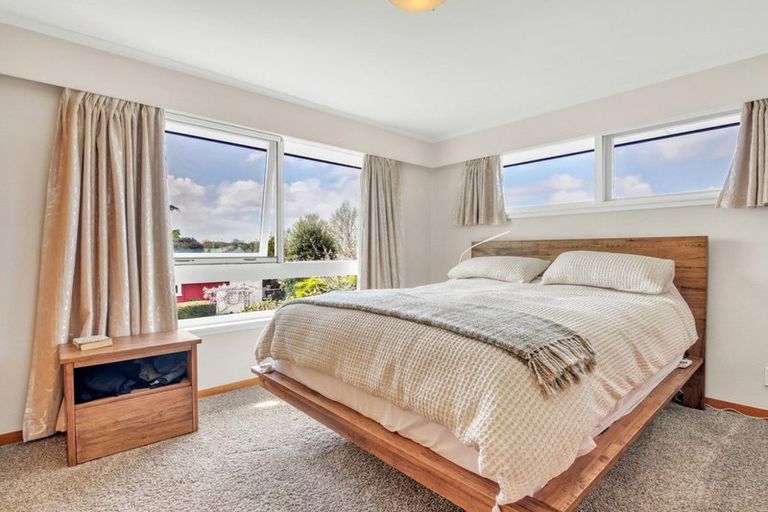 Photo of property in 2/19 Raxworthy Street, Ilam, Christchurch, 8041