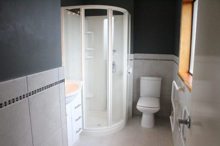 Photo of property in 41 Sunnyview Avenue, Shelly Park, Auckland, 2014