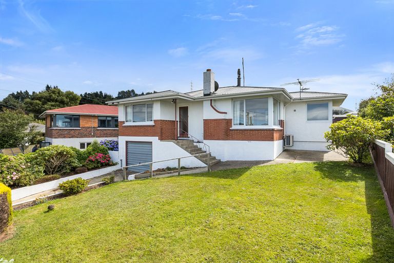 Photo of property in 17 Salmond Street, Halfway Bush, Dunedin, 9010