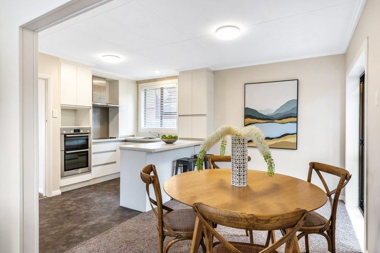 Photo of property in 111 Centennial Avenue, Helensburgh, Dunedin, 9010