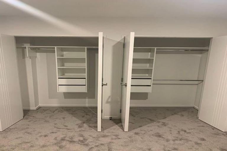 Photo of property in 67a Divich Avenue, Te Atatu South, Auckland, 0610