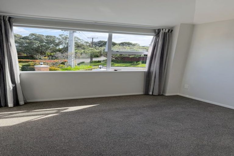 Photo of property in 32 Rock Isle Road, Torbay, Auckland, 0630