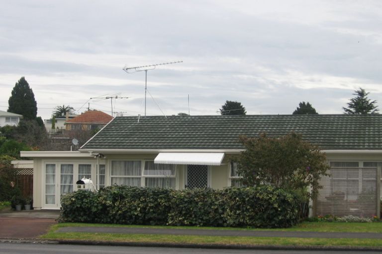 Photo of property in 1/41 Wood Street, Papakura, 2110