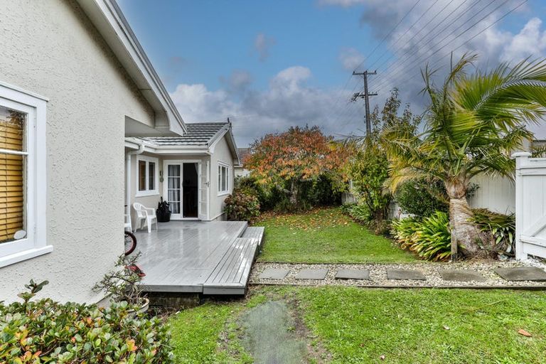 Photo of property in 45 Balmain Road, Birkenhead, Auckland, 0626