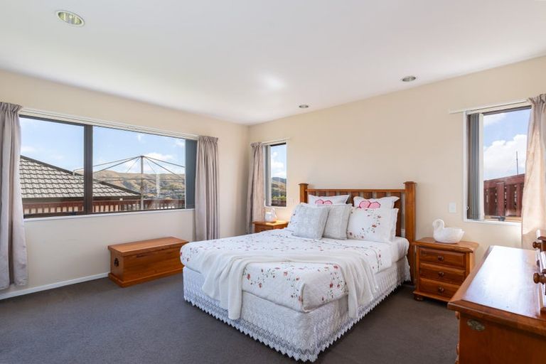 Photo of property in 7 Trinidad Crescent, Grenada Village, Wellington, 6037