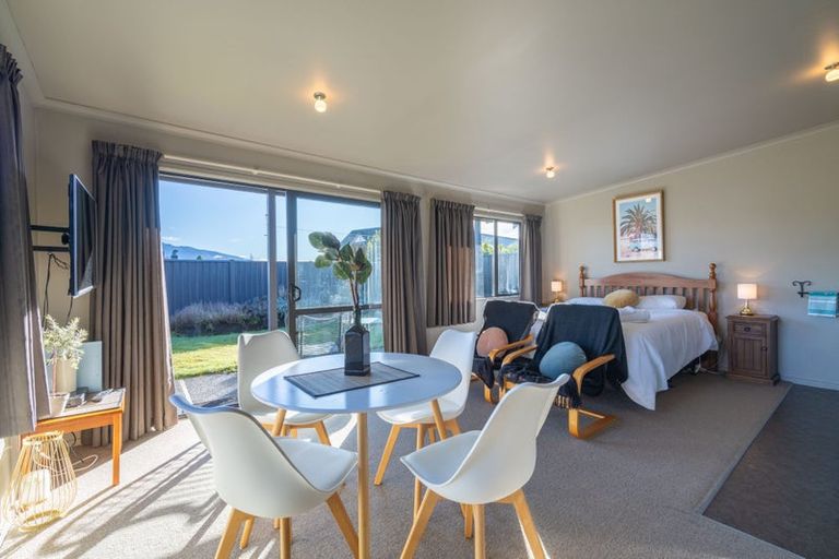 Photo of property in 21 Pop Andrew Drive, Te Anau, 9600