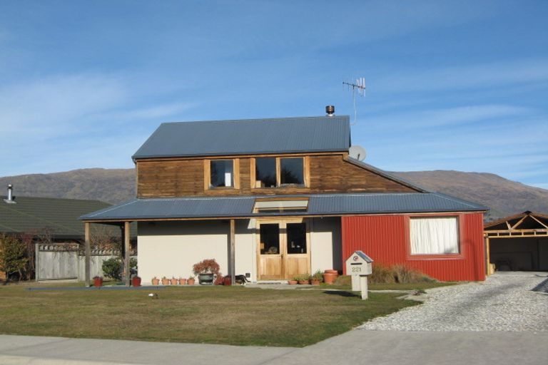 Photo of property in 221 Stone Street, Wanaka, 9305