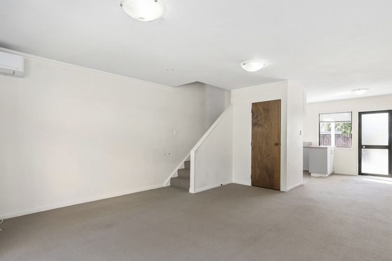 Photo of property in 2/11 Robins Road, Judea, Tauranga, 3110