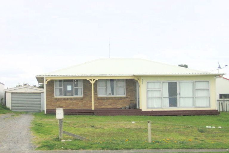 Photo of property in 165 Marine Parade, Mount Maunganui, 3116