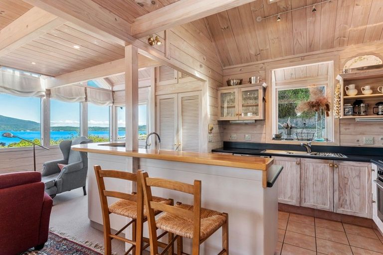 Photo of property in 212 Spencer Road, Lake Tarawera, Rotorua, 3076