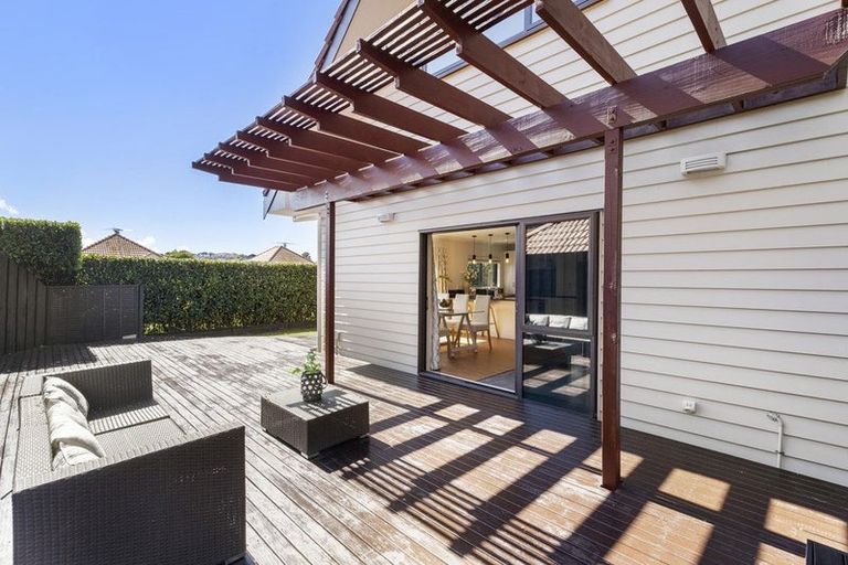 Photo of property in 1a Parkwood Crescent, Gulf Harbour, Whangaparaoa, 0930