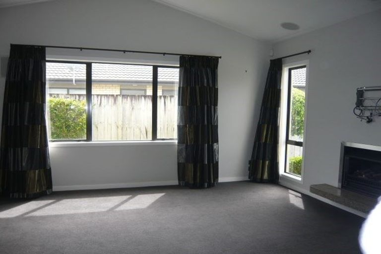 Photo of property in 18 Darjon Drive, Huntington, Hamilton, 3210