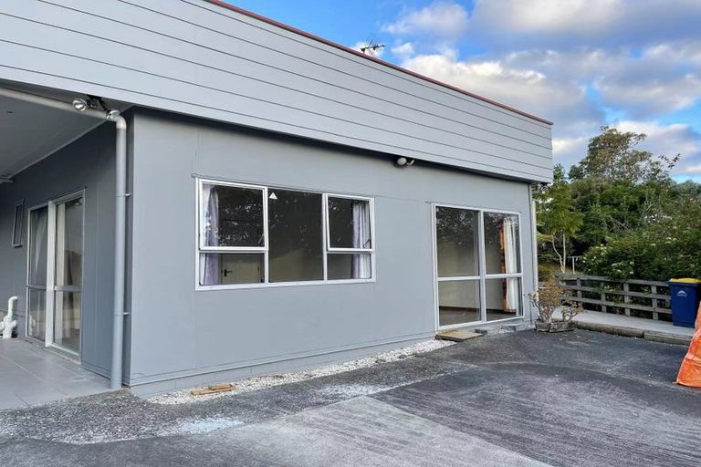 Photo of property in 31 Sequoia Place, Sunnynook, Auckland, 0620