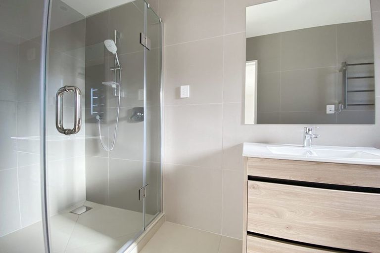 Photo of property in 176a Coronation Road, Hillcrest, Auckland, 0627