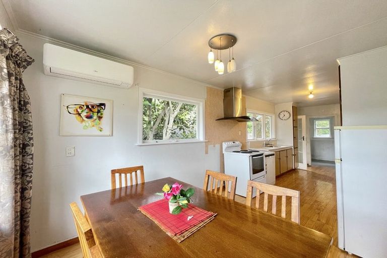Photo of property in 6 Reid Road, Wainuiomata, Lower Hutt, 5014