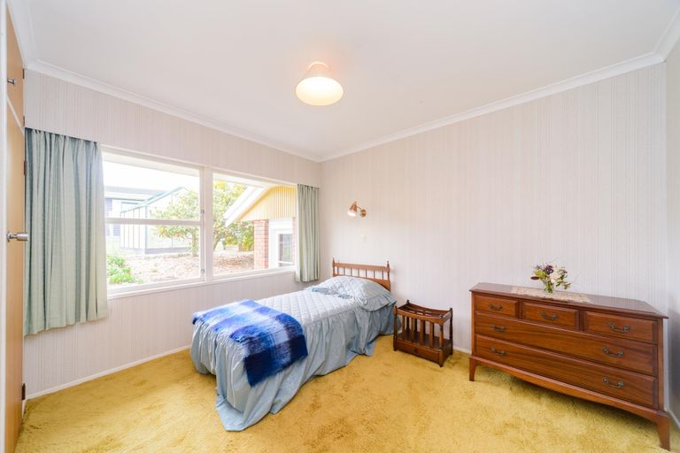 Photo of property in 2 Caccia Birch Lane, Hokowhitu, Palmerston North, 4410