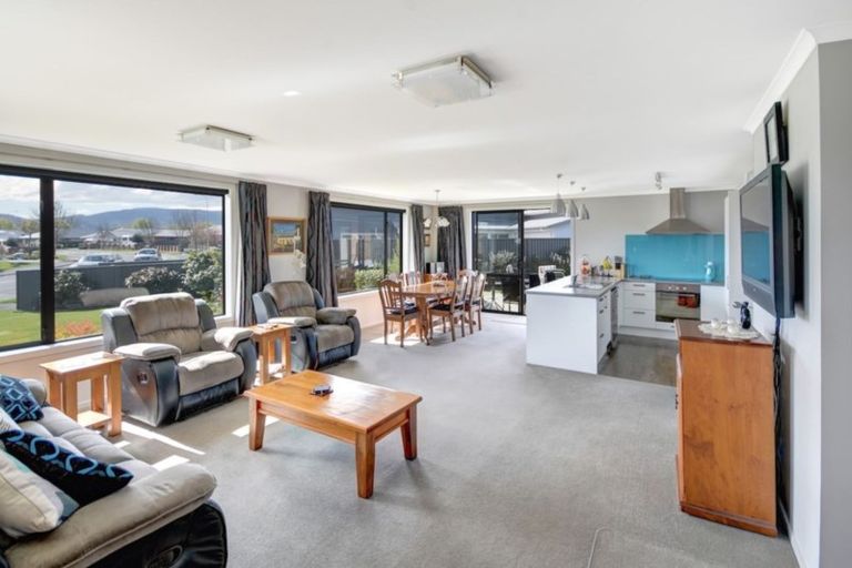 Photo of property in 19 Showgate Crescent, Mosgiel, 9024