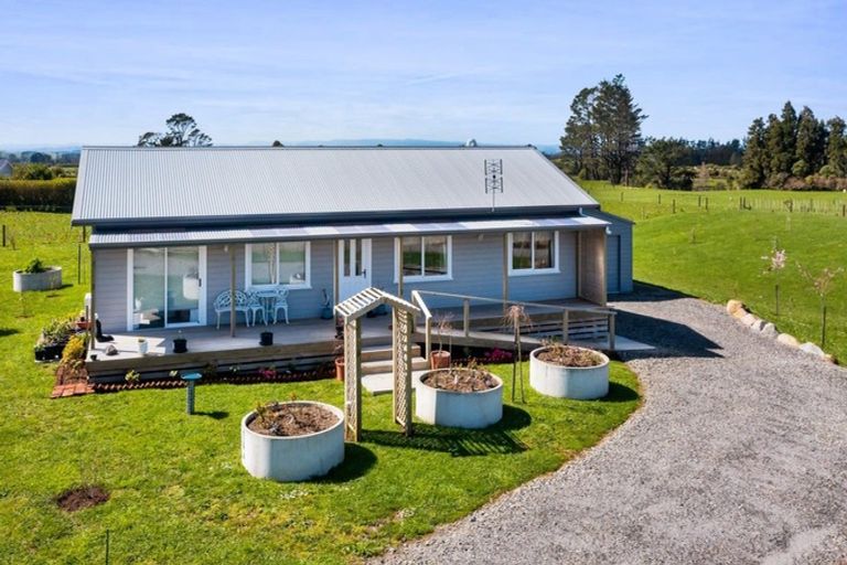 Photo of property in 297 Radnor Road, Midhirst, Stratford, 4394