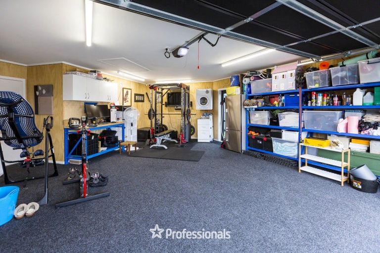 Photo of property in 8 Kerrigan Crescent, Wallaceville, Upper Hutt, 5018