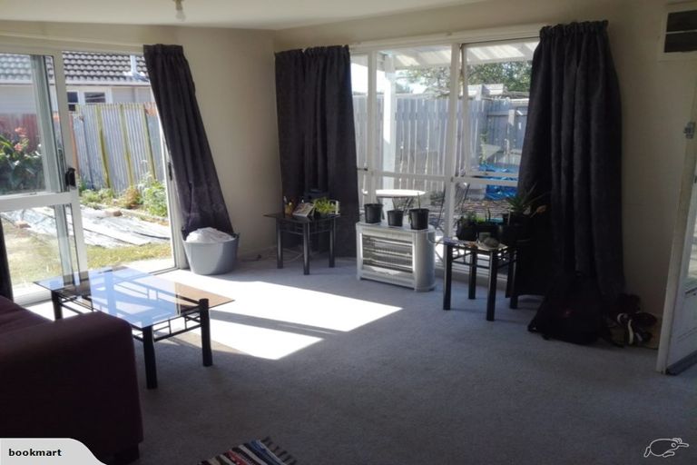 Photo of property in 918 Avonside Drive, Avondale, Christchurch, 8061