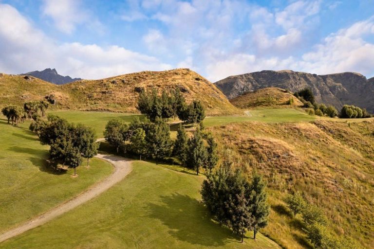 Photo of property in 80 Toka Road, Dalefield, Queenstown, 9371