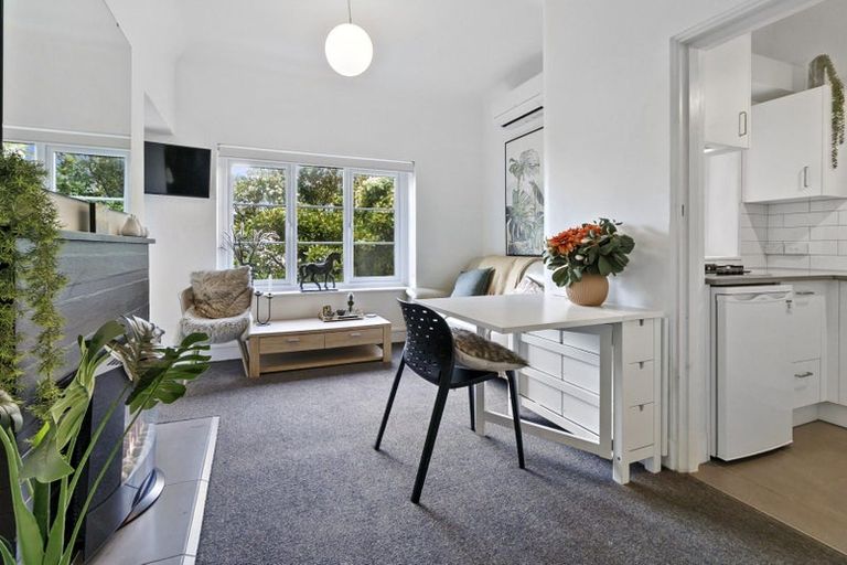 Photo of property in 1/193 The Terrace, Wellington Central, Wellington, 6011