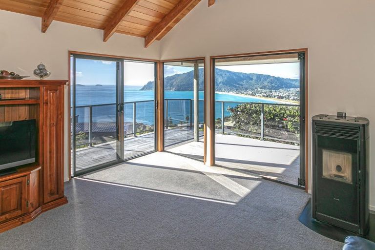 Photo of property in 5 Tirinui Crescent, Tairua, 3508