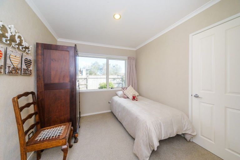 Photo of property in 44 Phillips Street, Sanson, 4817