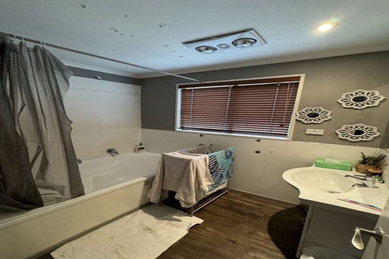 Photo of property in 21 Cowes Street, Avondale, Christchurch, 8061