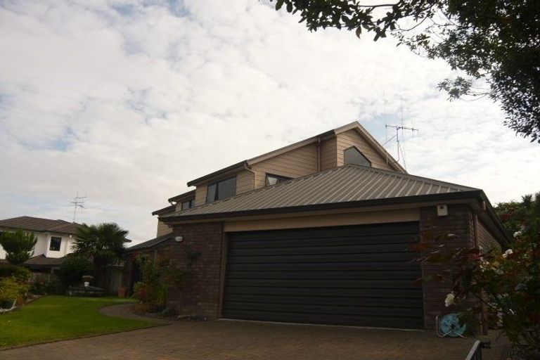 Photo of property in 18 Silhouette Way, Western Heights, Hamilton, 3200