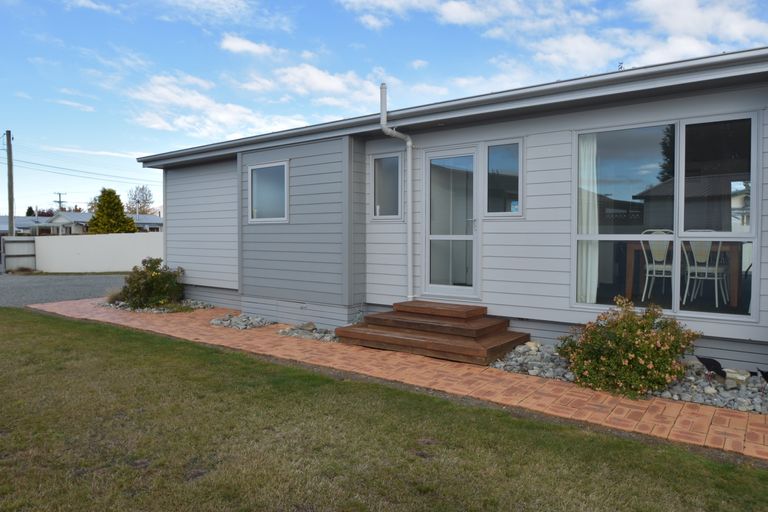 Photo of property in 84 Tekapo Drive, Twizel, 7901