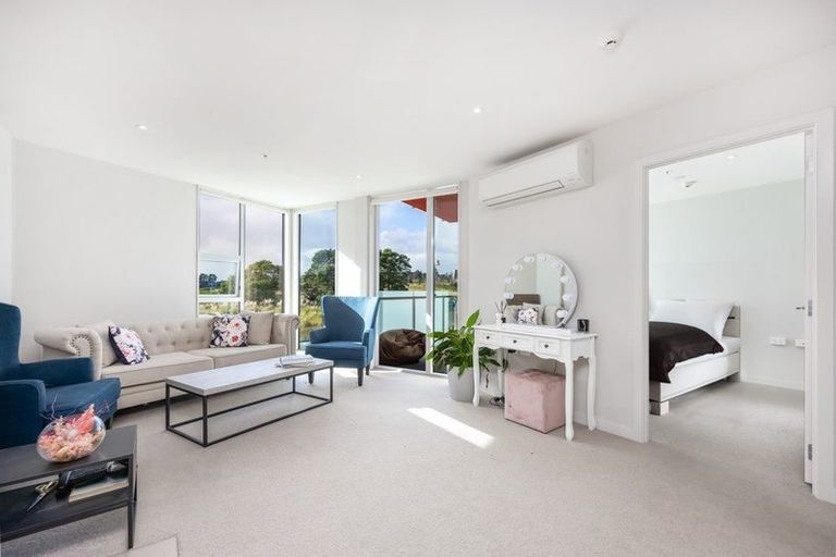 Photo of property in 105/1 Rose Garden Lane, Albany, Auckland, 0632