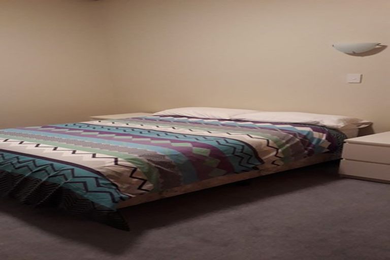 Photo of property in 2/141 Fitzherbert Avenue, West End, Palmerston North, 4410