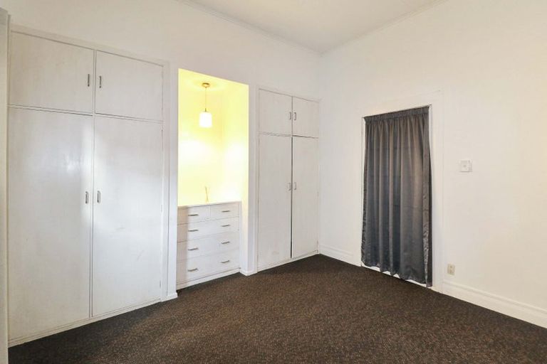 Photo of property in 8 Levy Street, Mount Victoria, Wellington, 6011