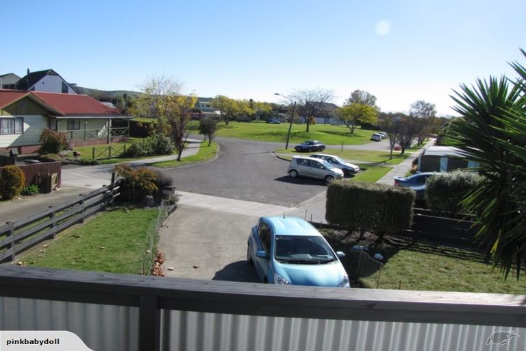 Photo of property in 25 Ryan Crescent, Greenmeadows, Napier, 4112