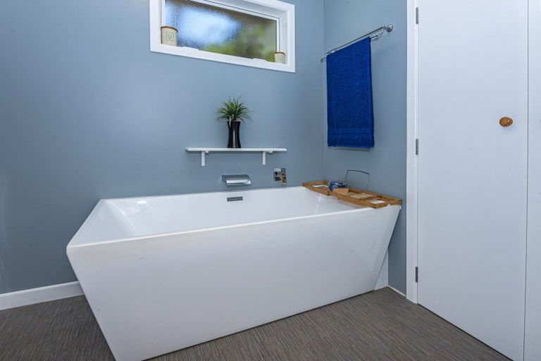 Photo of property in 114 Moir Street, Mangawhai, 0505