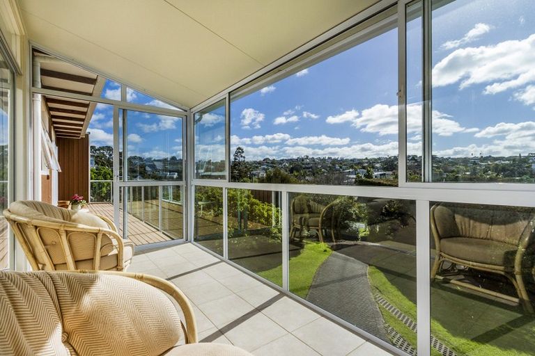 Photo of property in 15 Penning Road, Milford, Auckland, 0620