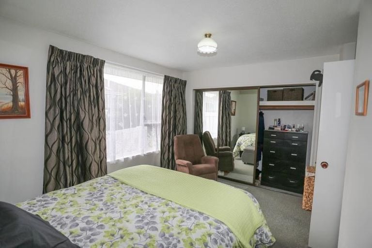 Photo of property in 1/64 Highsted Road, Bishopdale, Christchurch, 8053