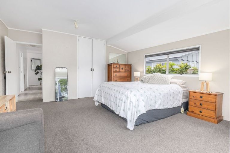 Photo of property in 40 Walton Road, Paraparaumu Beach, Paraparaumu, 5032