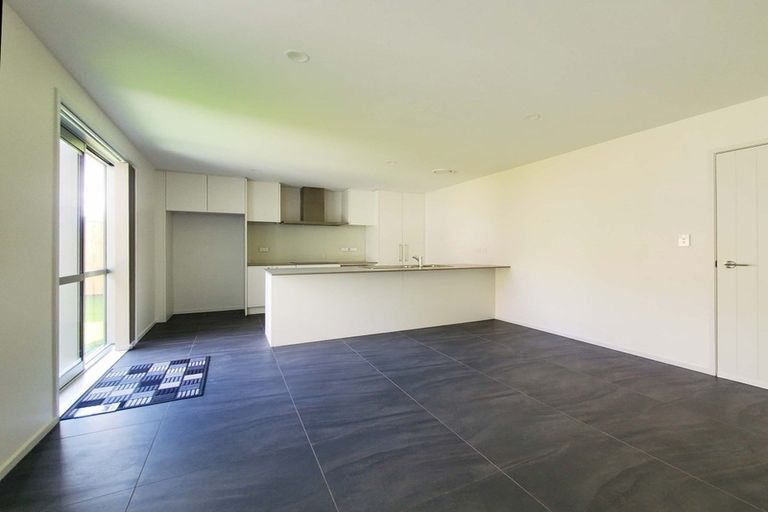 Photo of property in 13c Oxford Road, Manurewa, Auckland, 2102