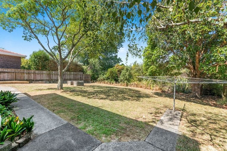 Photo of property in 26 Imogene Way, Half Moon Bay, Auckland, 2012