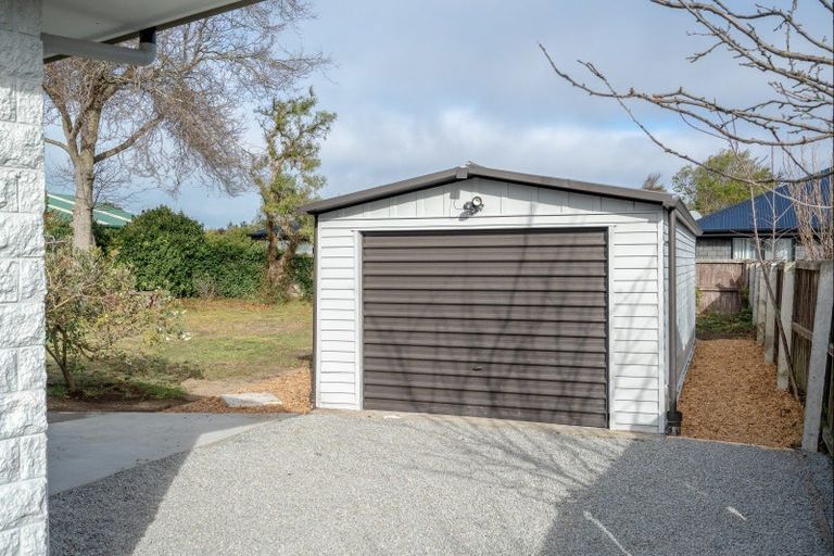 Photo of property in 470a Bower Avenue, Parklands, Christchurch, 8083