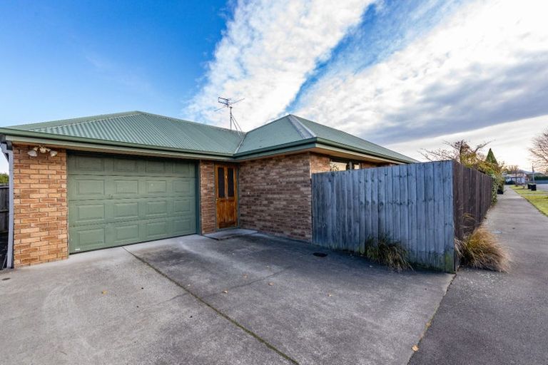 Photo of property in 9d Lindon Street, Rangiora, 7400